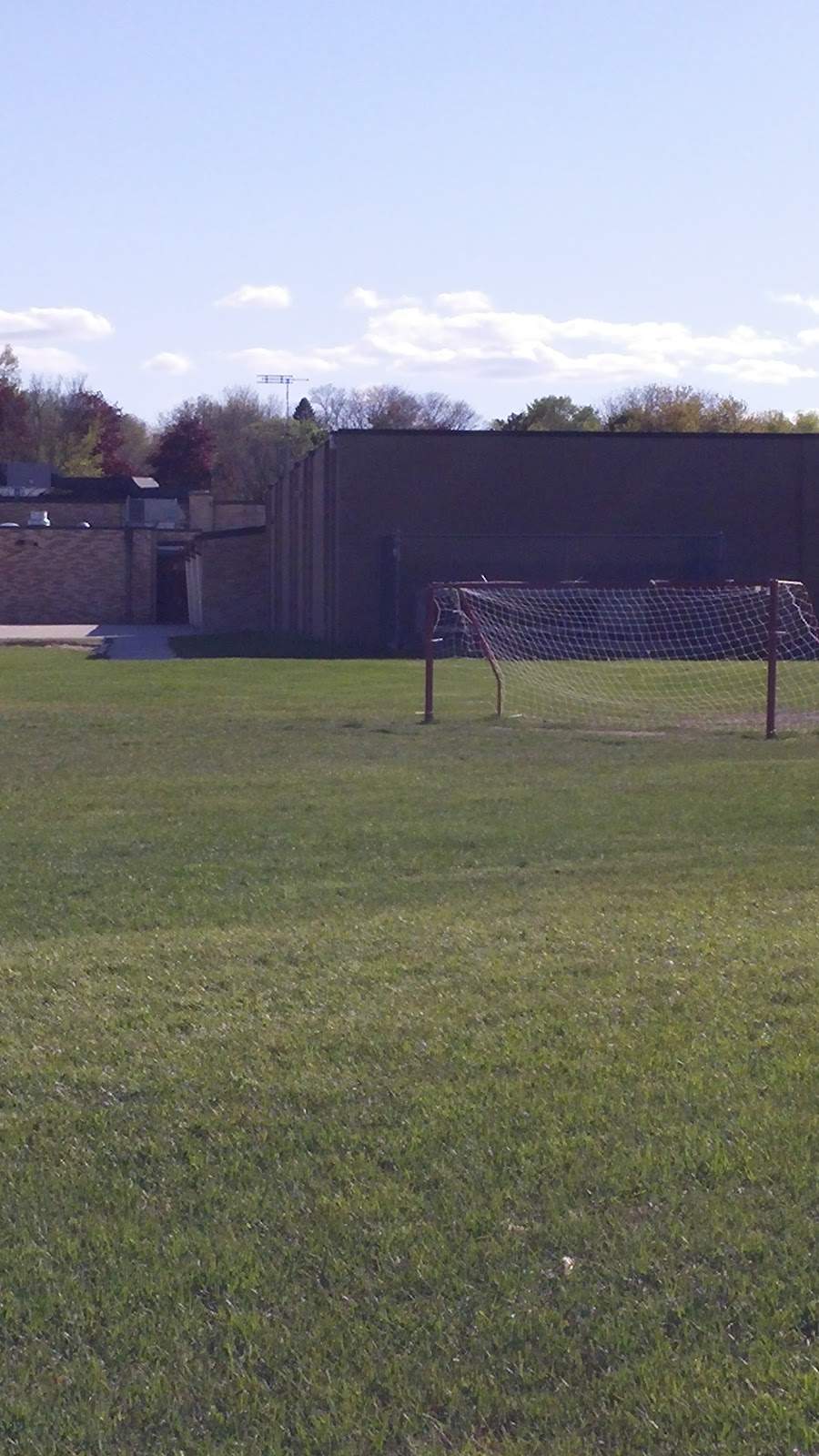 Decorah Elementary School — photo 2