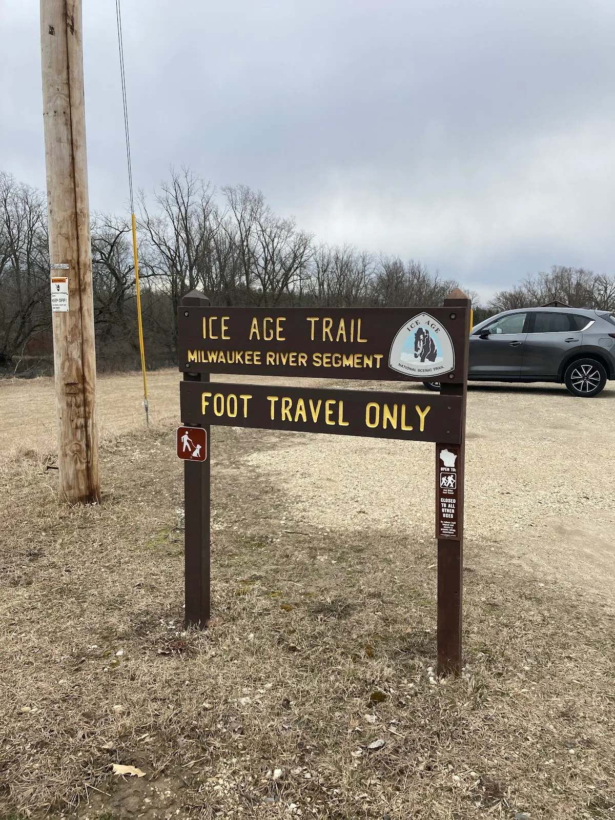Ice Age Trail - Milwaukee River Trailhead — photo 3