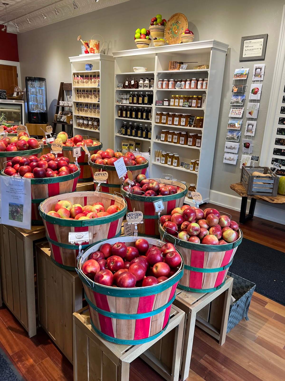 DreamPort Harvest Market — photo 2