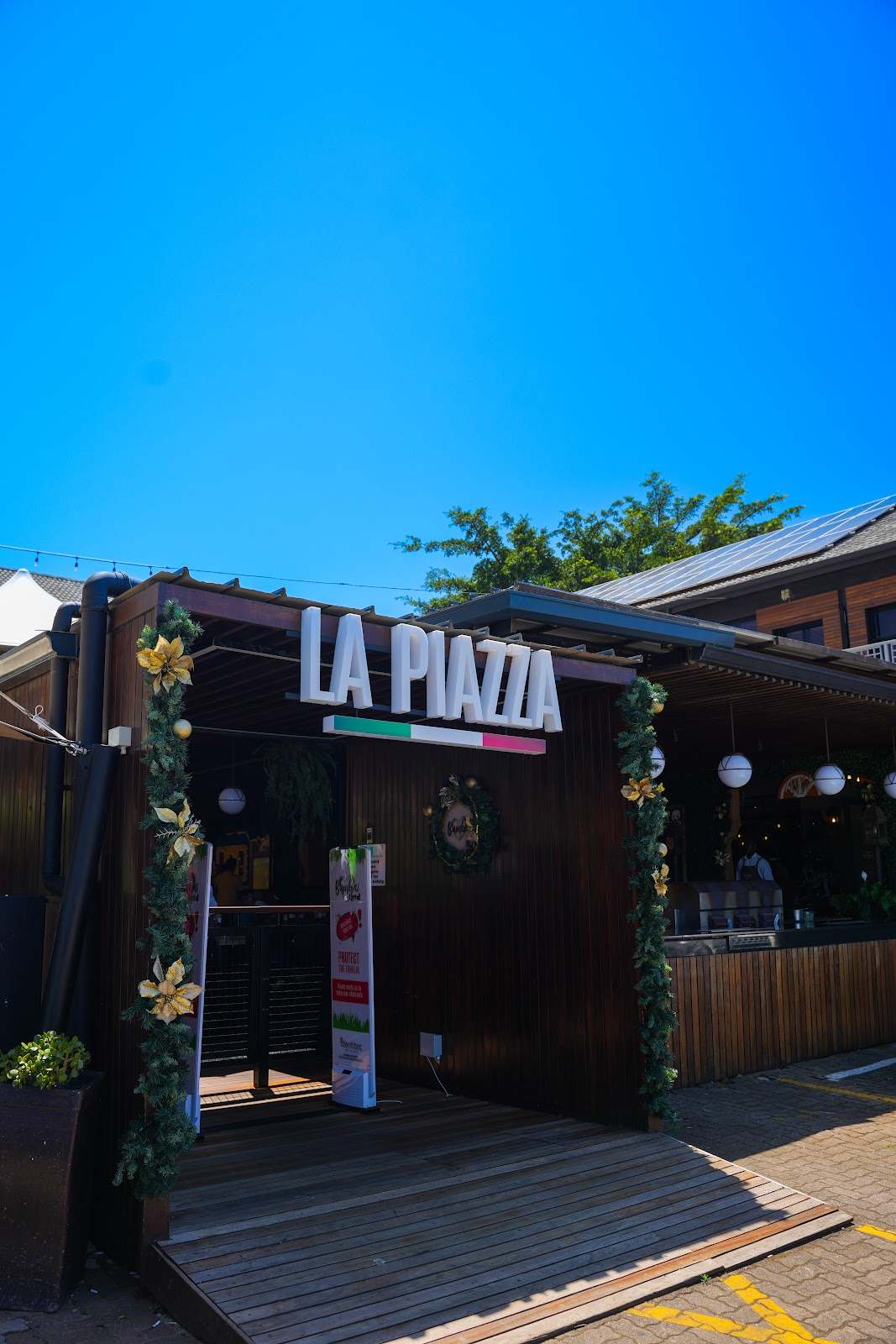 La Piazza — photo 1