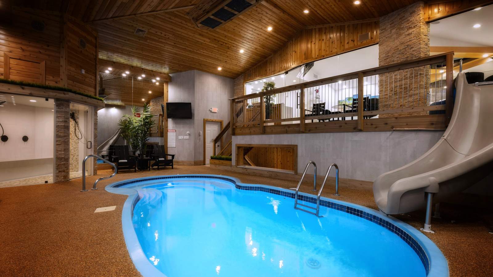 Sybaris Pool Suites Mequon — photo 1