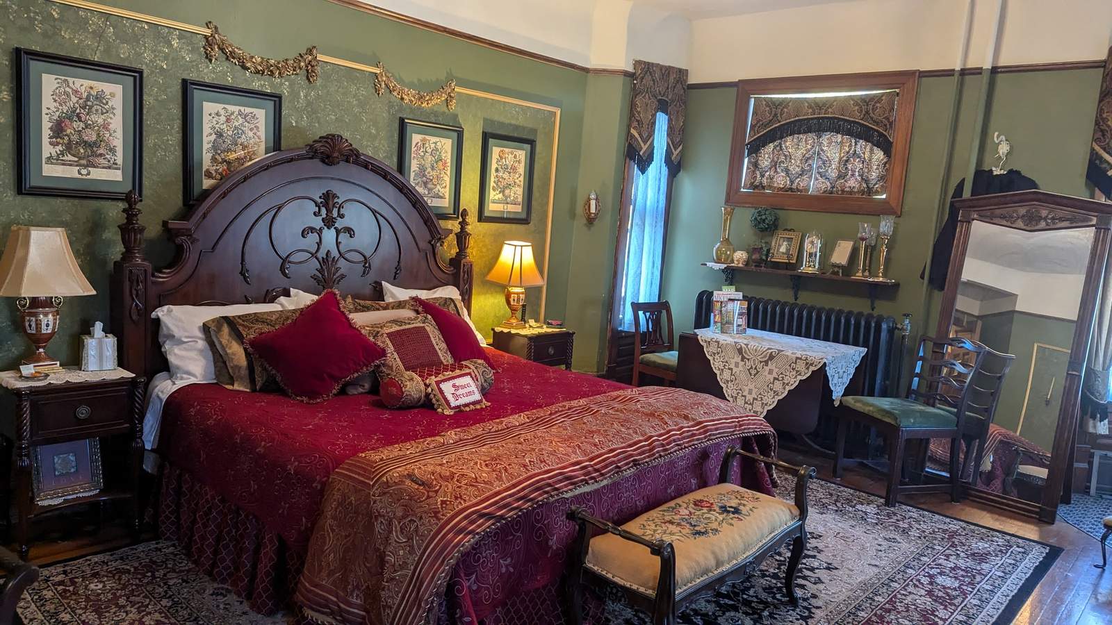 Schuster Mansion Bed & Breakfast — photo 2