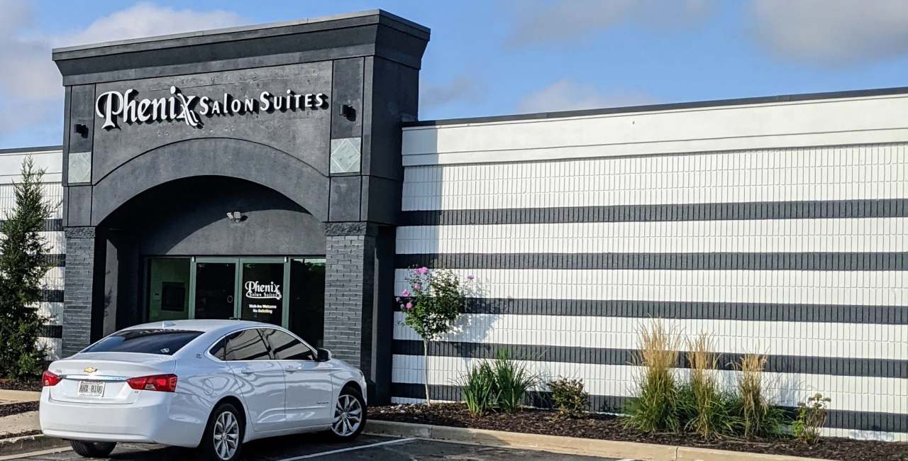 Phenix Salon Suites of Greenfield — photo 3