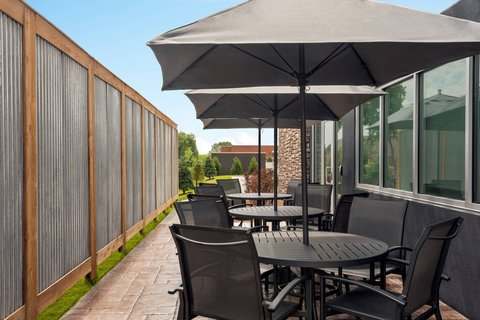 Fairfield by Marriott Inn & Suites Milwaukee West — photo 1