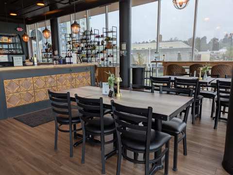 Cavelier Wine Bar — photo 4