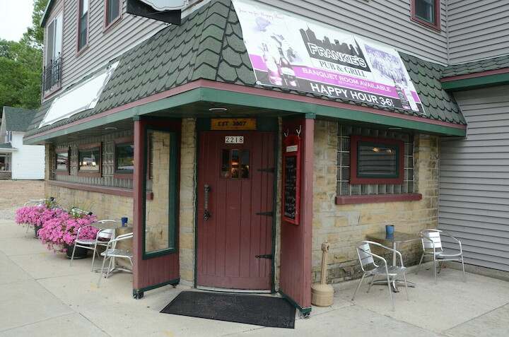 Frankie's Pub & Grill — photo 1