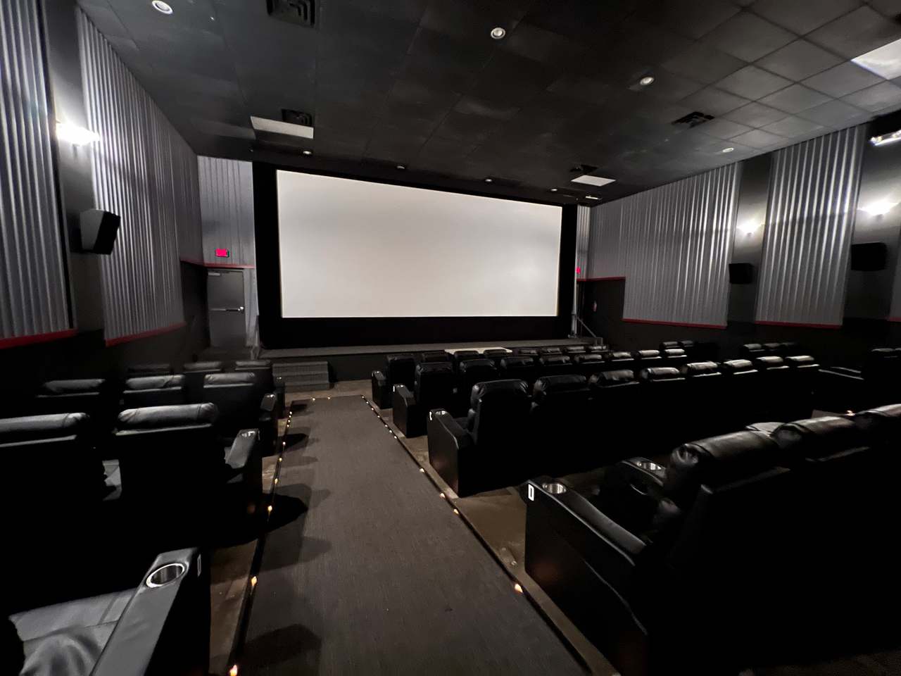 West Bend Cinema — photo 2