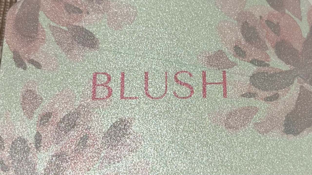 Blush — photo 3