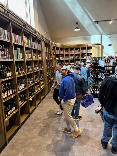 Ray's Wine & Spirits Mequon — photo 3