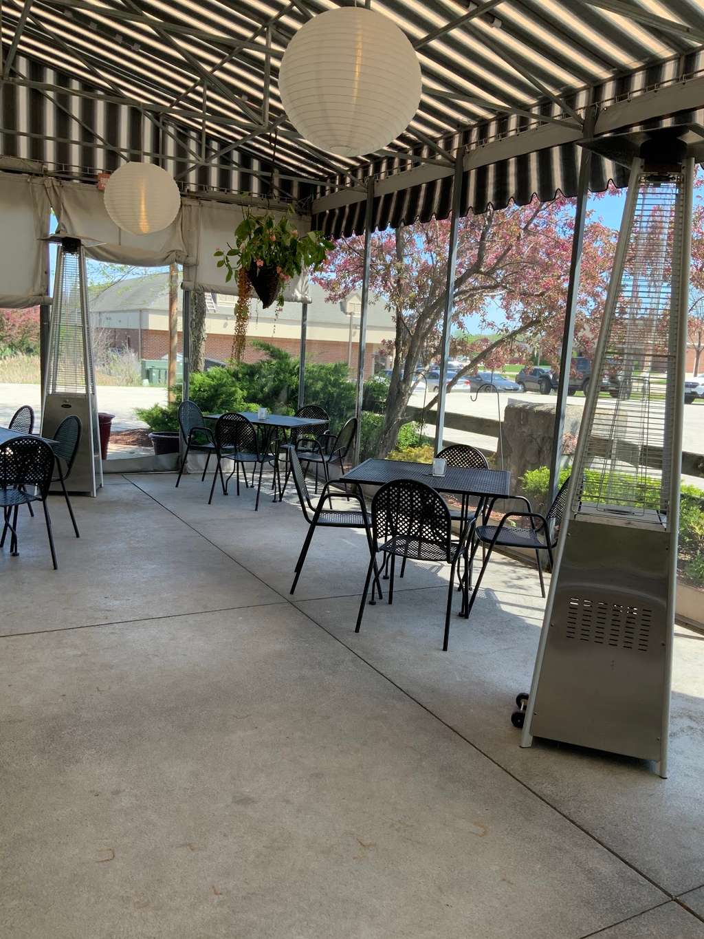 Harvey’s Central Grille