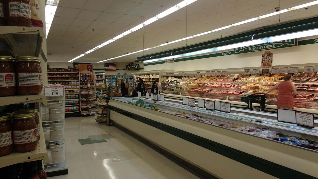 Tietz's Piggly Wiggly — photo 3