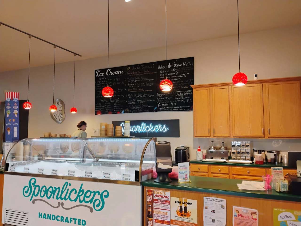 Spoonlickers Café & Ice Cream — photo 4