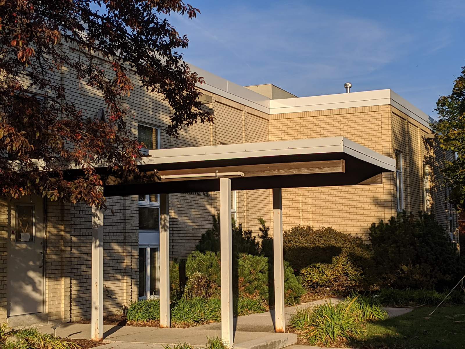 Congregation Emanu-El of Waukesha — photo 3