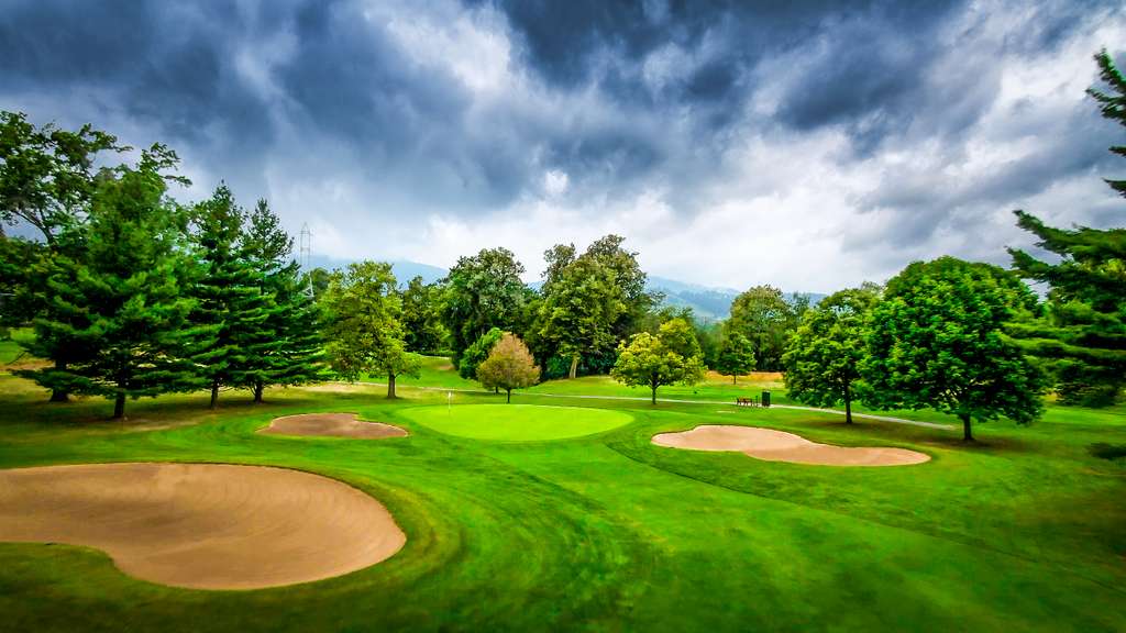 Riverside Golf Course