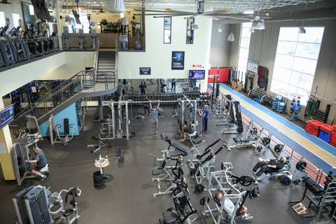 Form & Fitness Health Club — photo 2