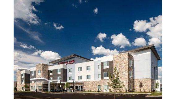 TownePlace Suites by Marriott Milwaukee West Bend — photo 1