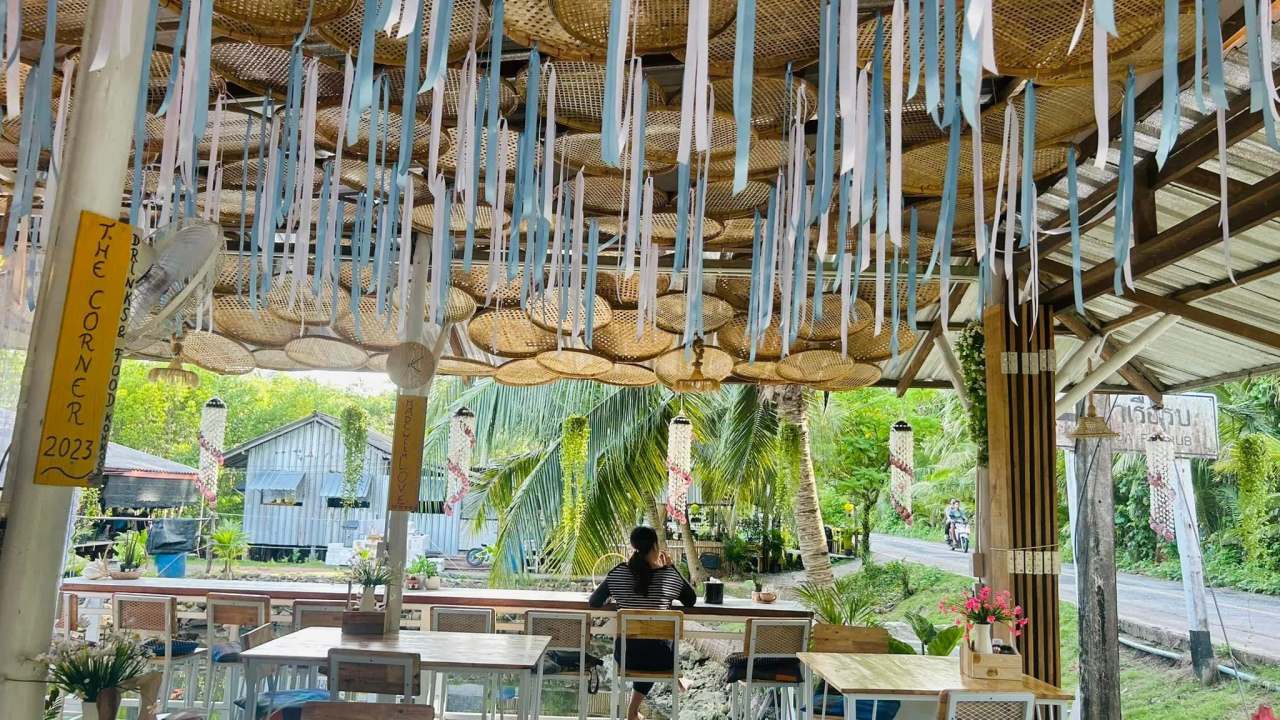 The Corner Drinks & Food Koh Kood — photo 1