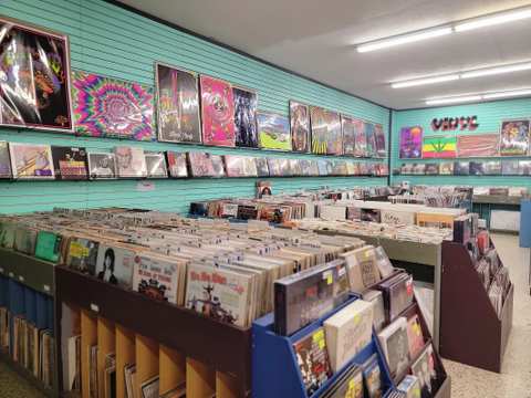 The Beat goes on Records and More LLC — photo 5