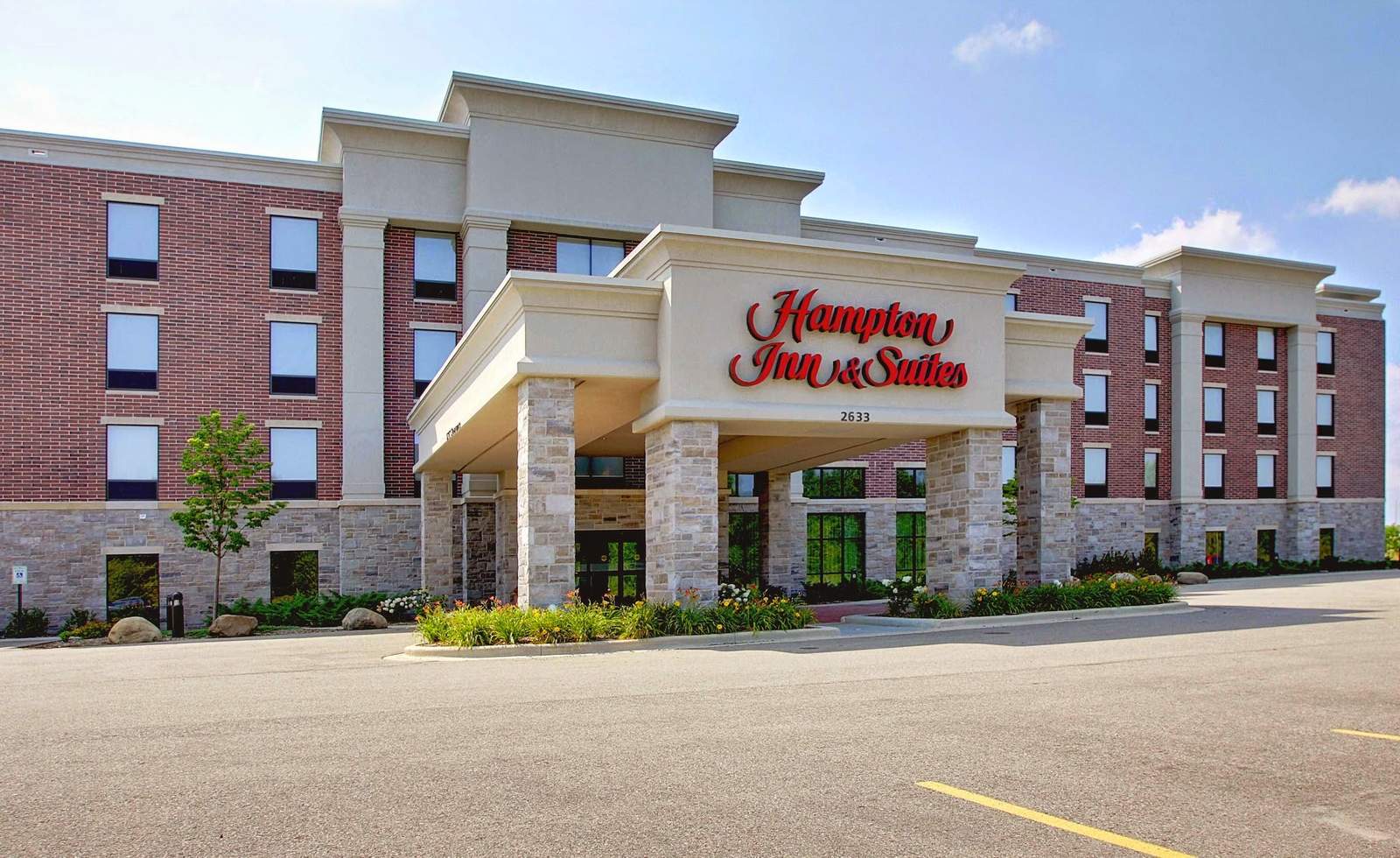 Hampton Inn & Suites Grafton — photo 1