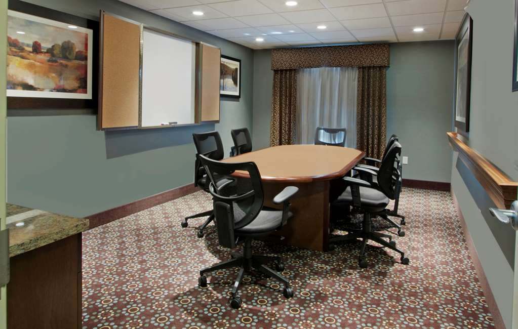 Hampton Inn & Suites Grafton — photo 8