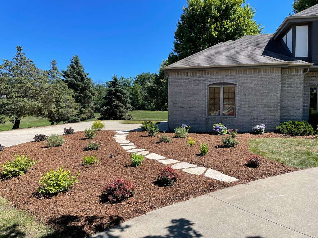 Ernisse Landscaping, LLC