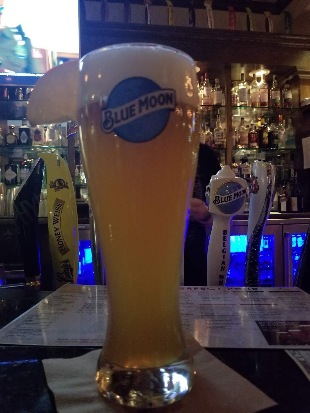 Grand Avenue Saloon — photo 4