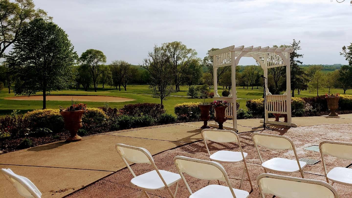 Bristol Oaks Golf Club, Weddings & Banquets — photo 1