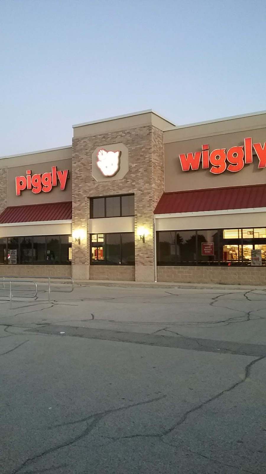 Fox Bros. Piggly Wiggly West Bend — photo 1