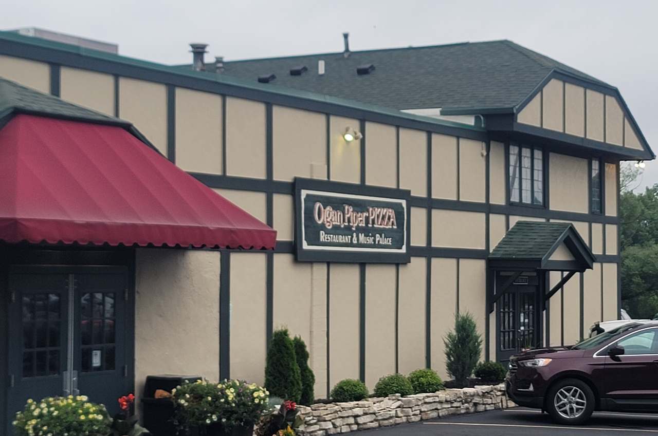 Organ Piper Pizza | Restaurant & Music Palace — photo 1