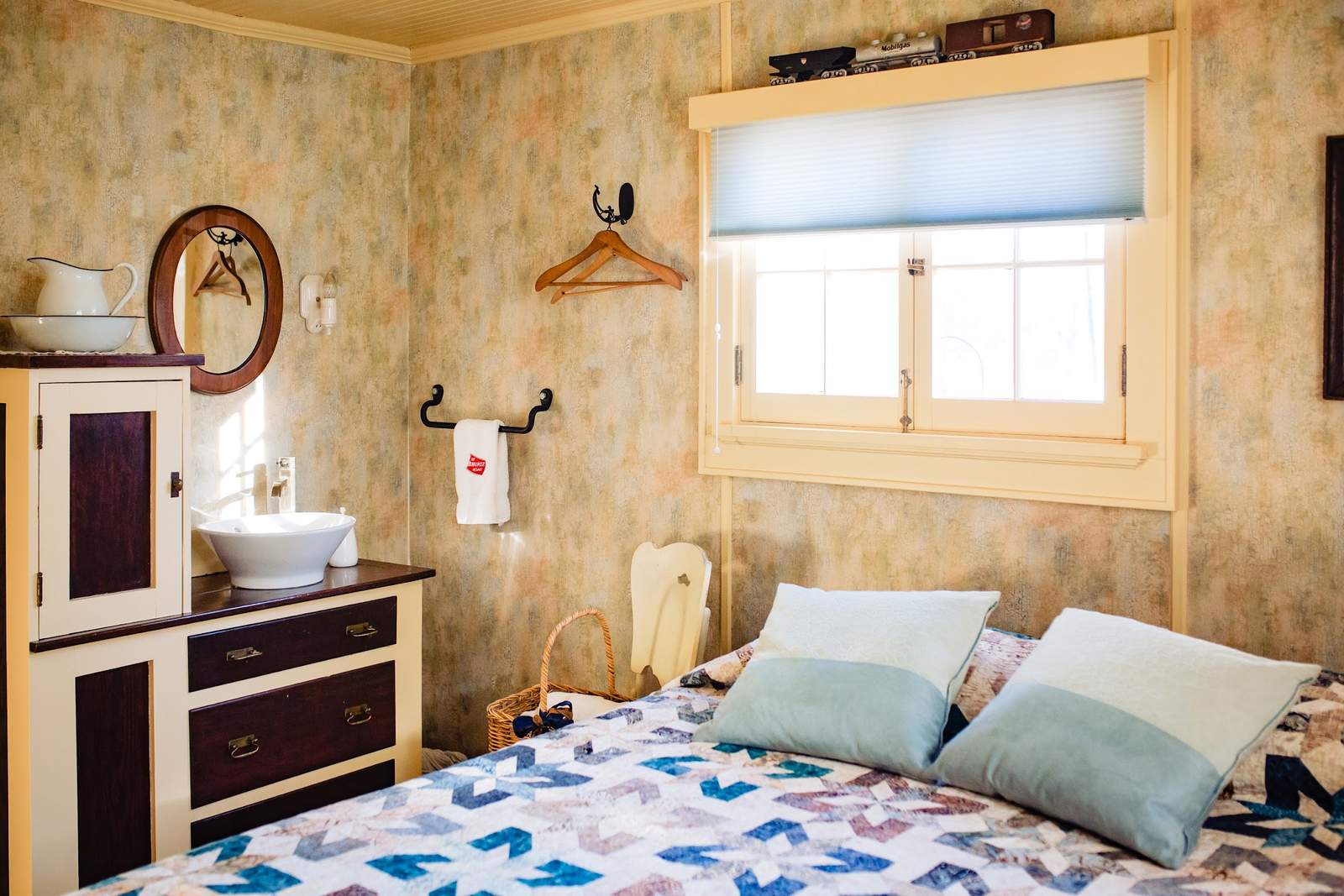 Kettle Moraine Cottage Bed & Breakfast — photo 2