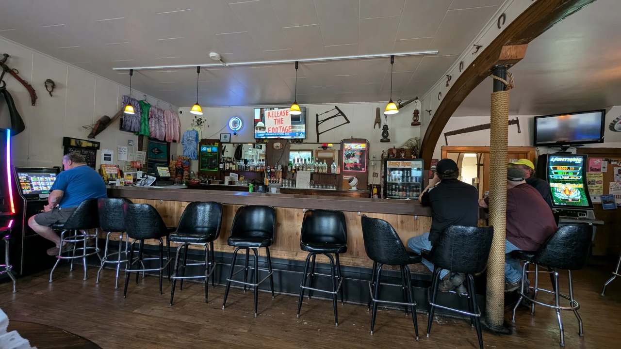Rusty Spur Saloon — photo 1