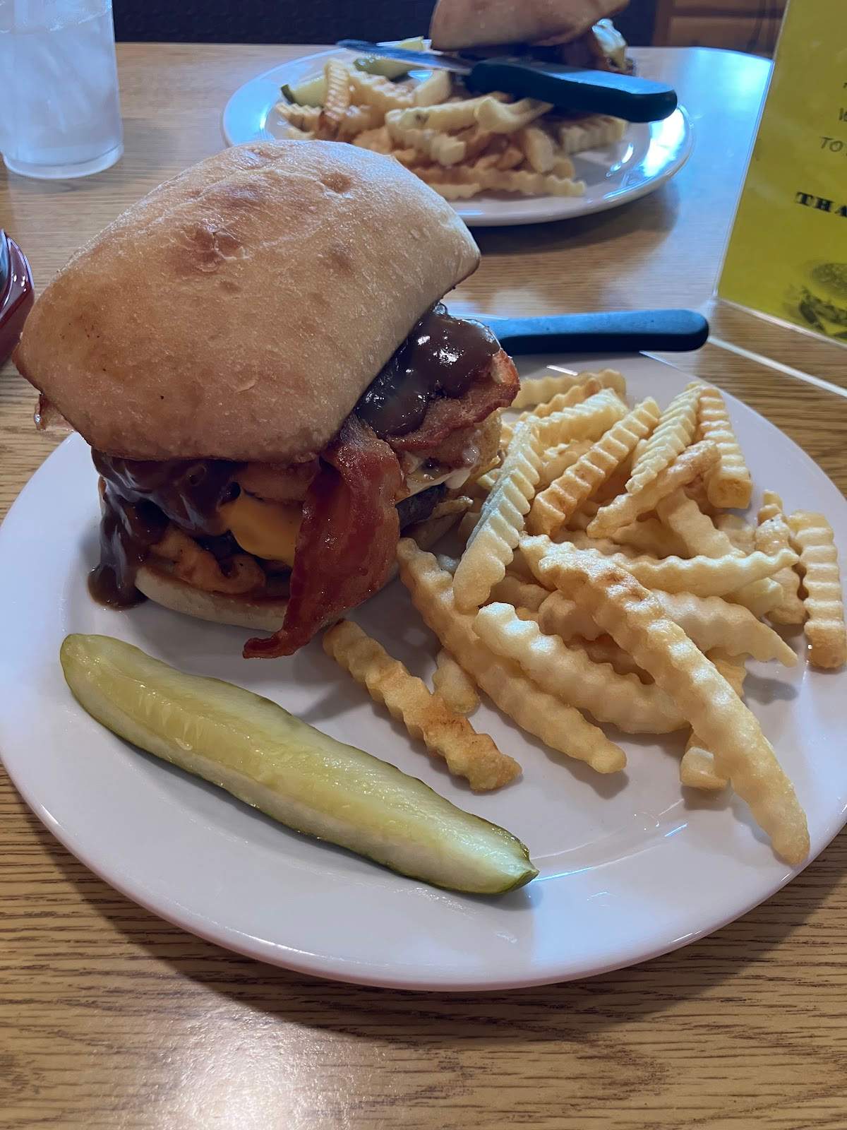 Nuckleheadz Bar & Grill — photo 5