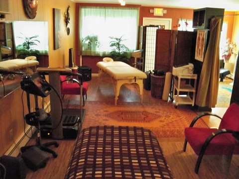 One With Nature Massage and Facial Spa — photo 2