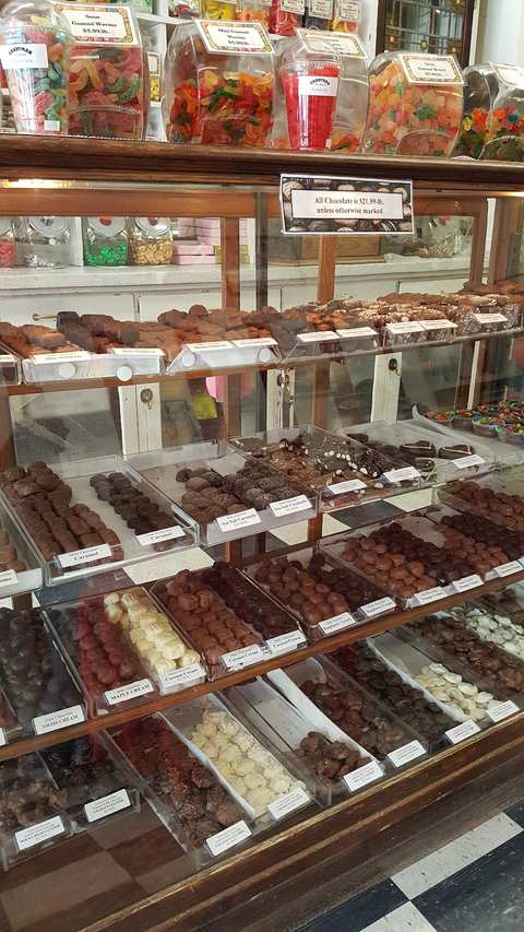 Candyman On Main — photo 4