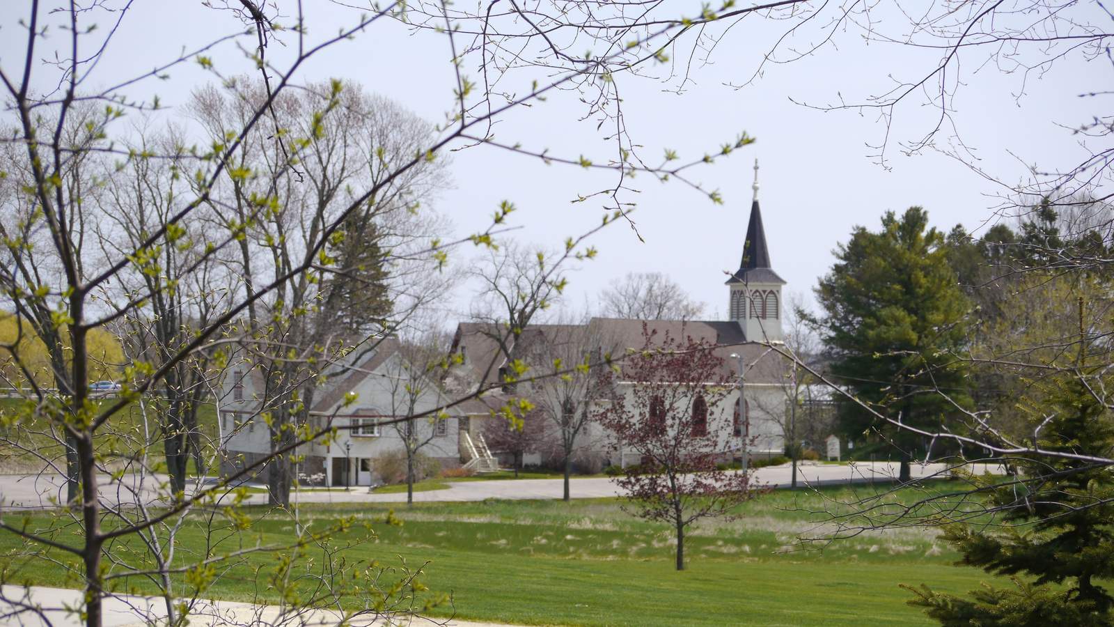 Ozaukee Congregational Church — photo 4
