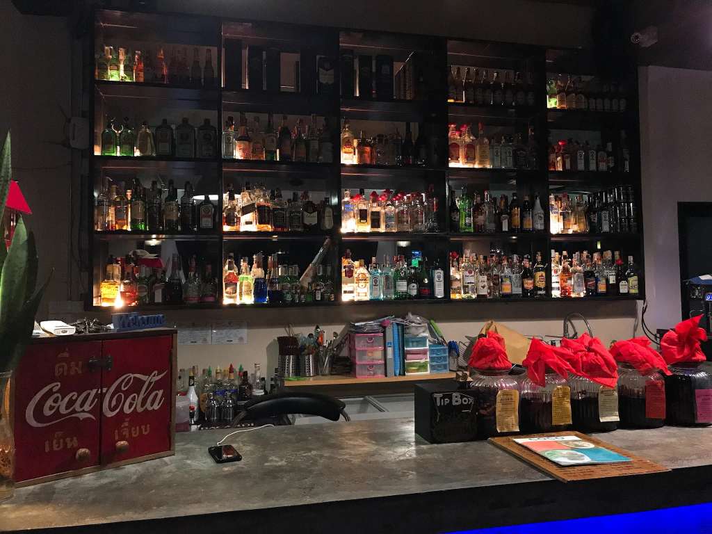 Coco Cafe & Bar