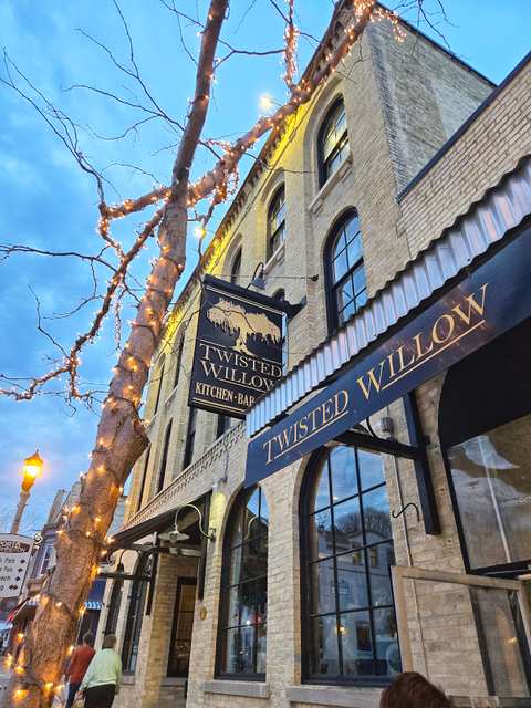 Twisted Willow Restaurant — photo 4