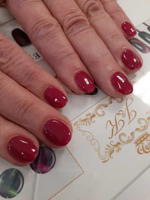 Royal Nails — photo 4