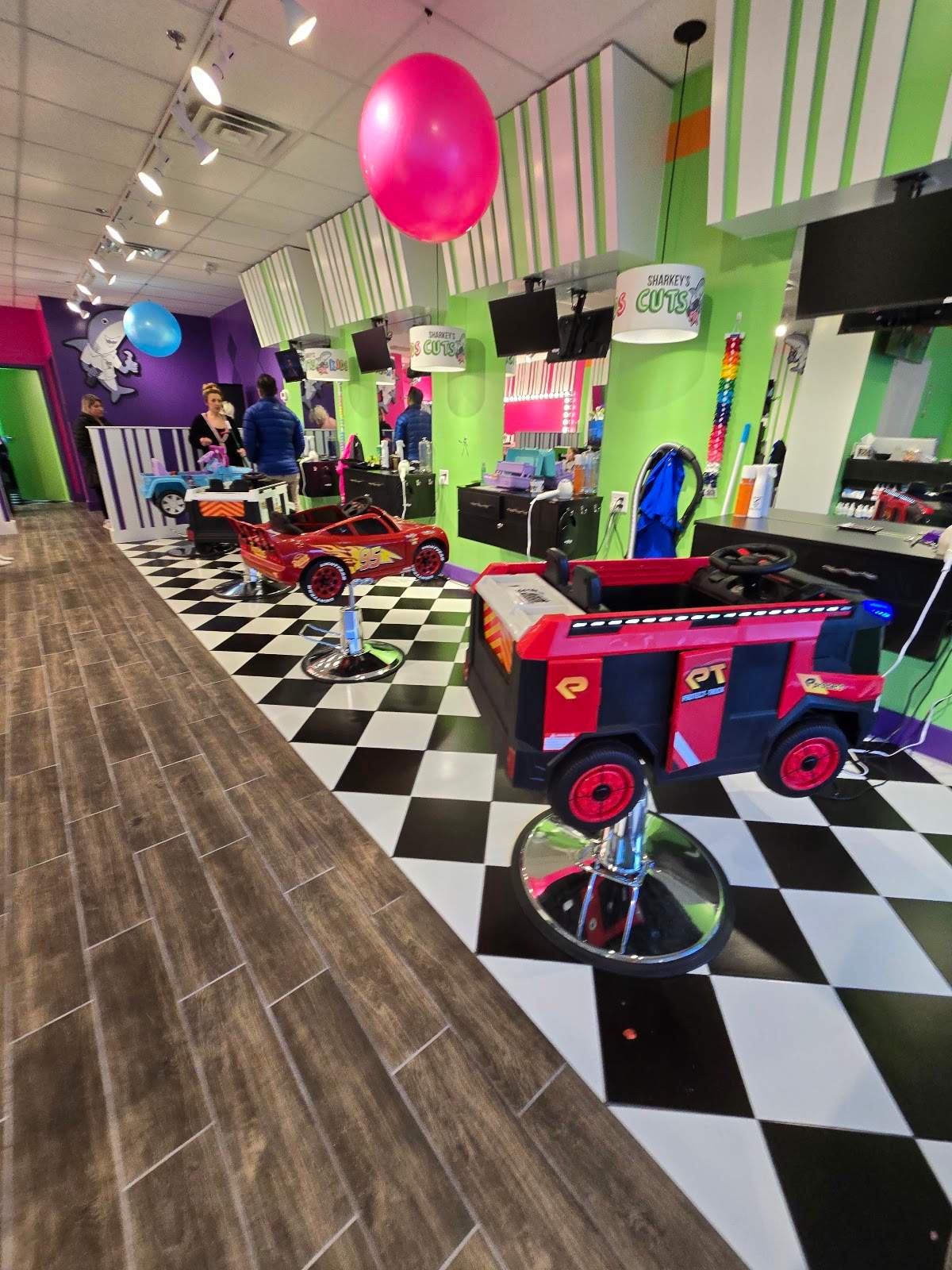 Sharkey's Cuts for Kids - Mequon, WI — photo 3
