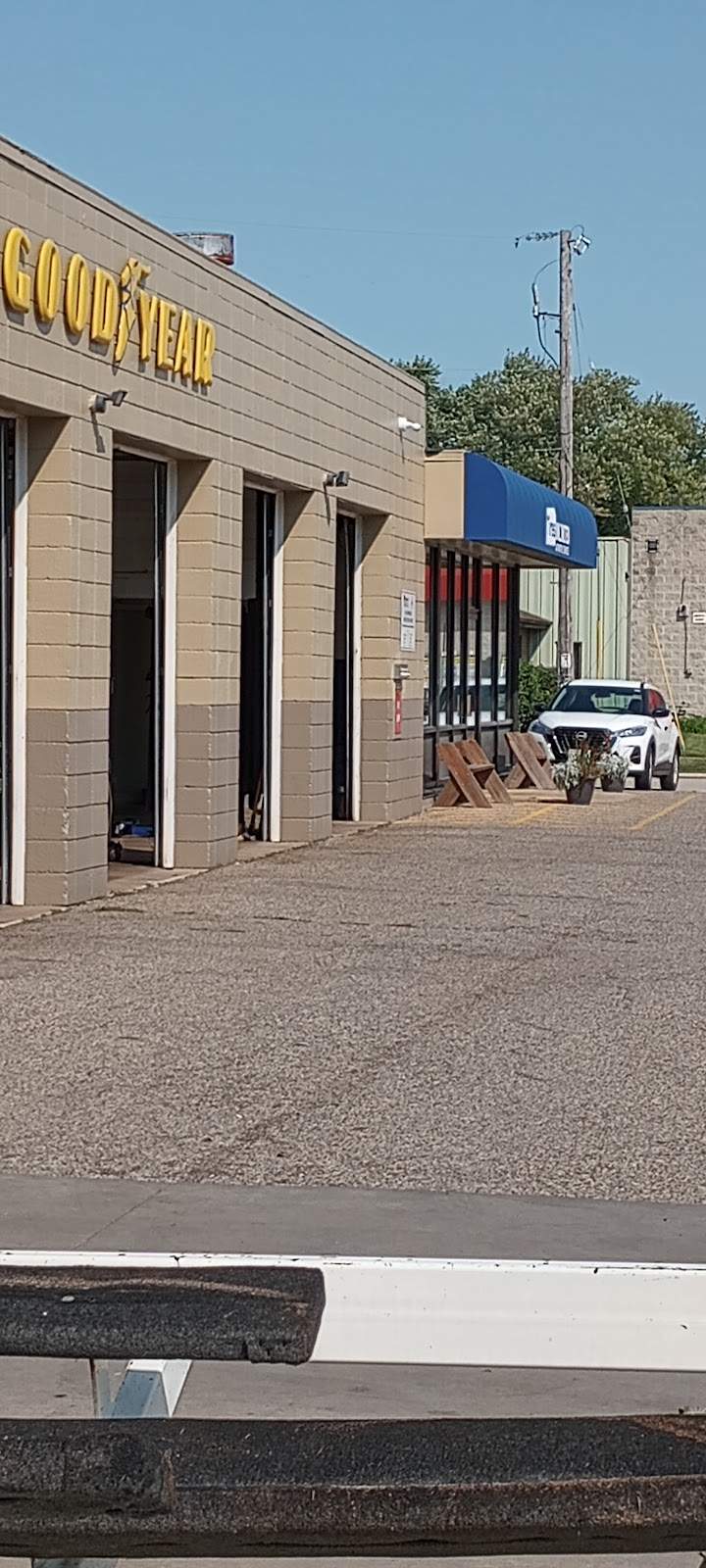 Tires Unlimited Automotive Services — photo 5