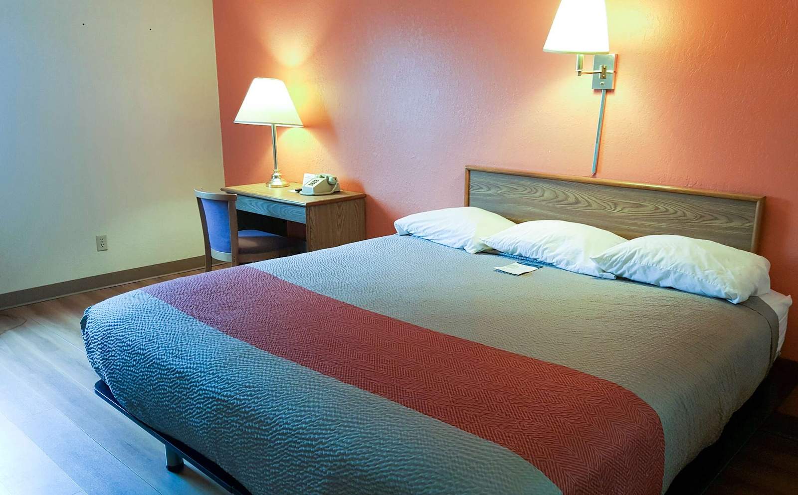 Motel 6 Saukville, WI — photo 4