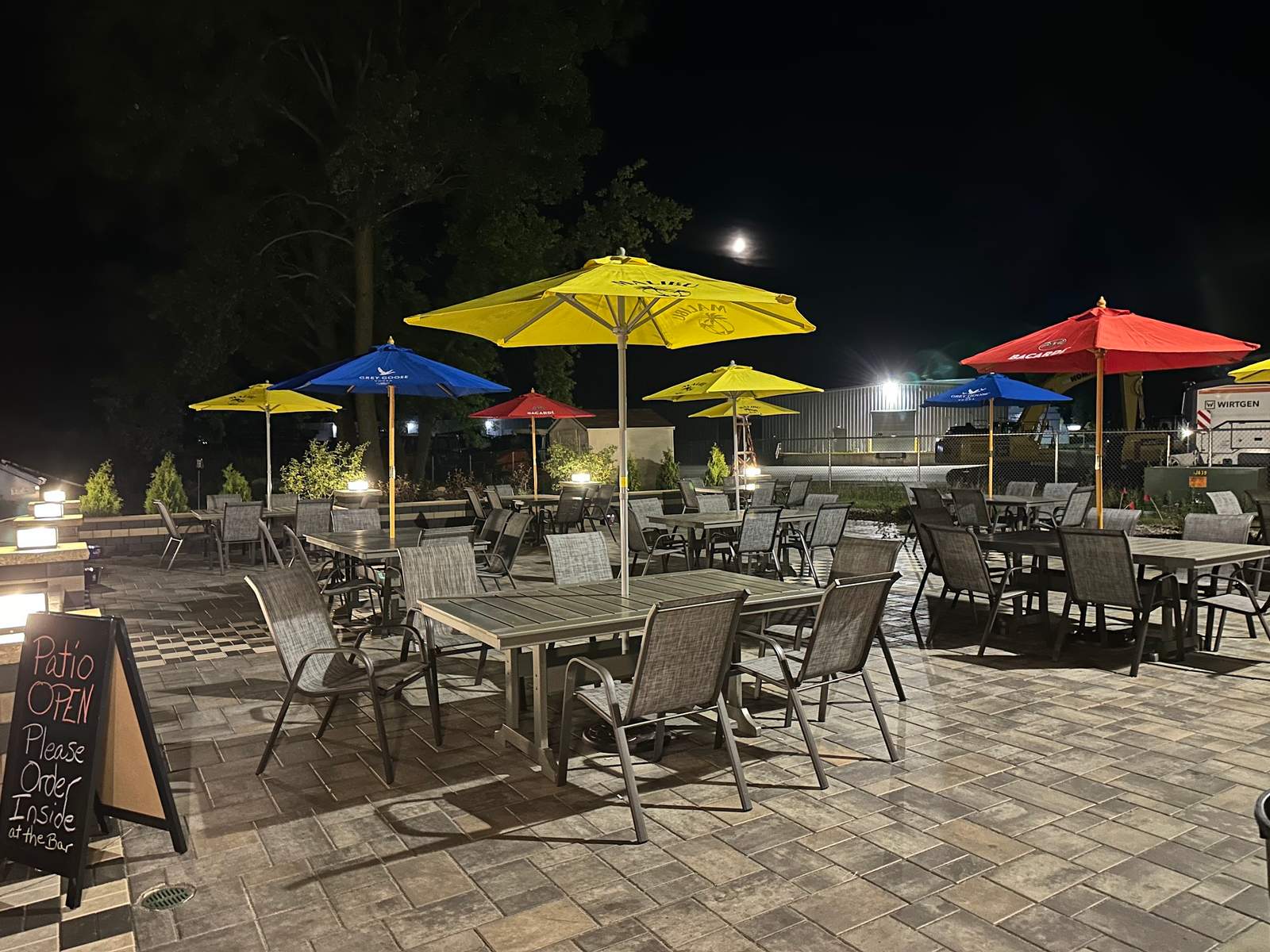 Raceway Bar & Grill — photo 1