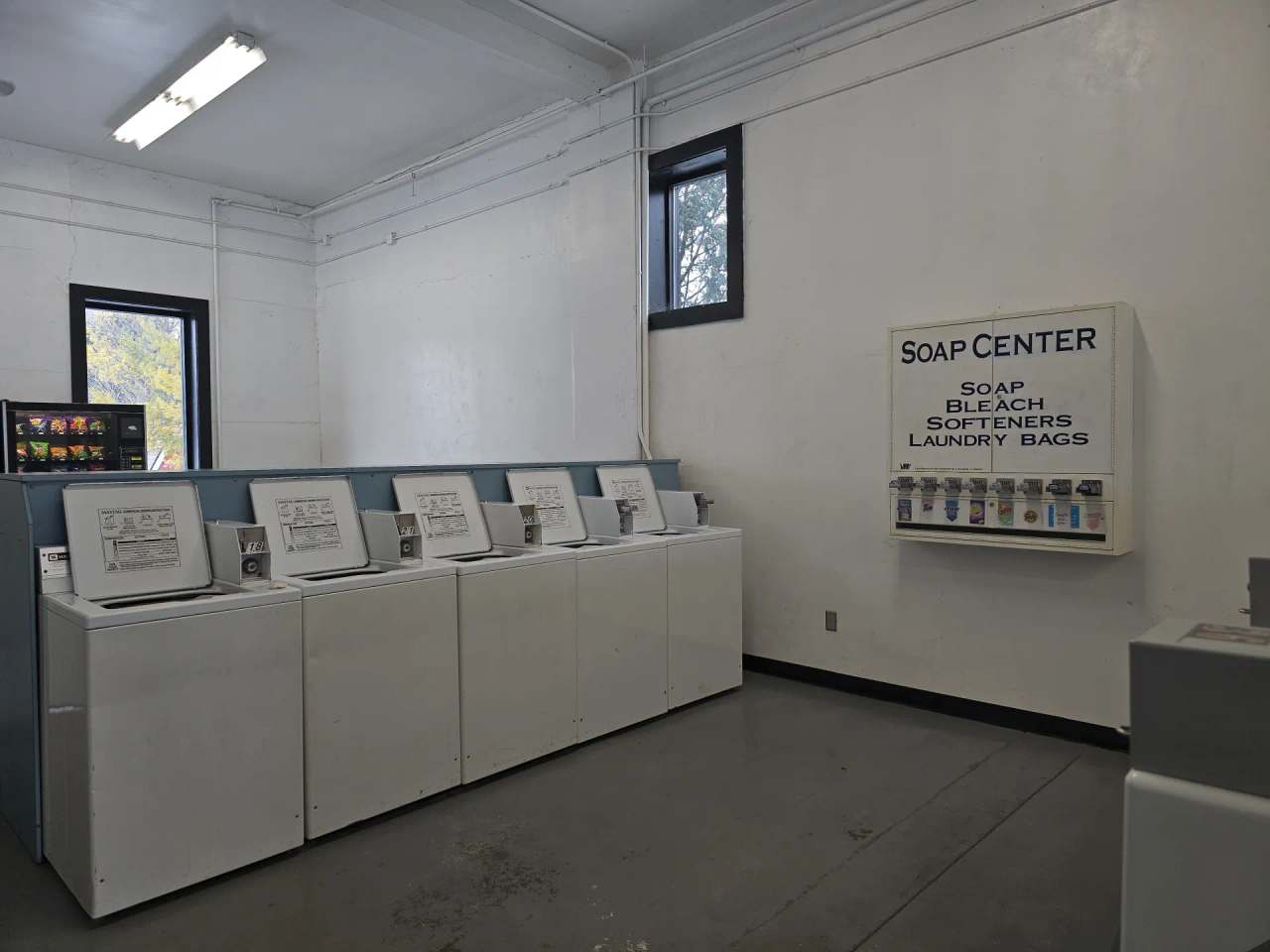 Scrub Hub Laundry Service — photo 2
