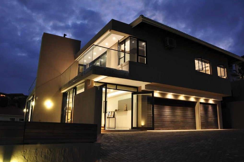 LuxeLife House