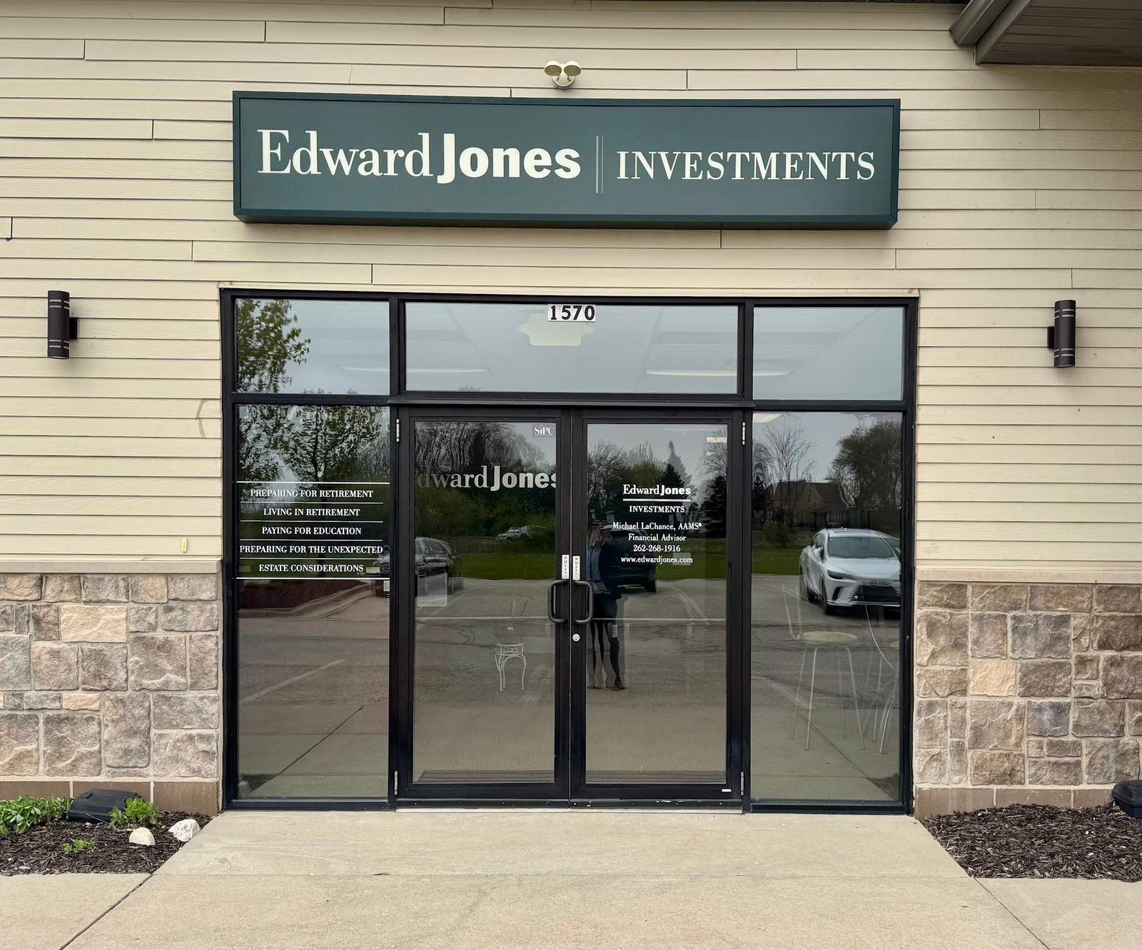 Edward Jones - Financial Advisor: Michael T LaChance, CFP®|AAMS®|CRPC™|CRPS™ — photo 2