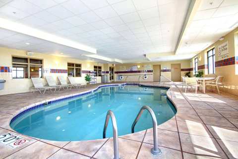 Hampton Inn & Suites West Bend — photo 3