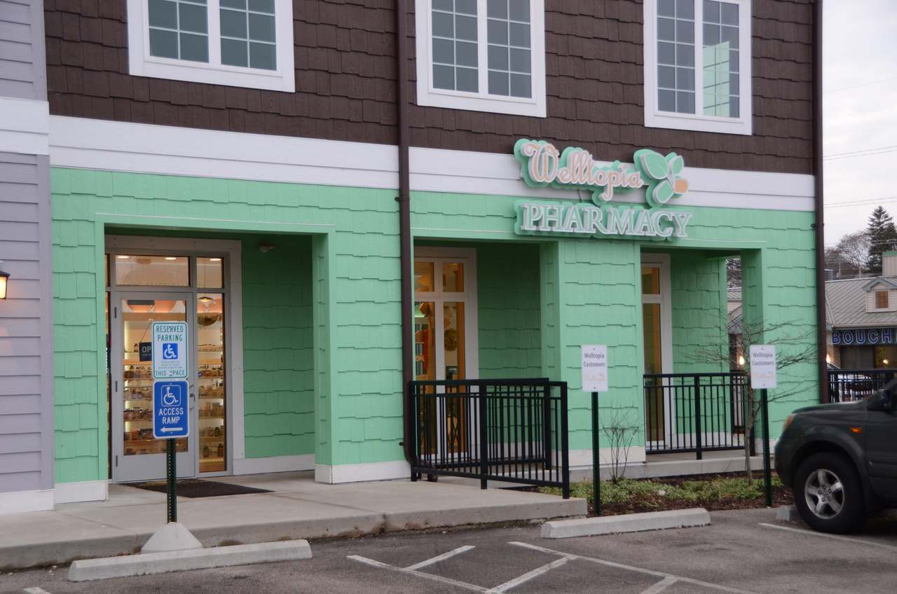 Welltopia Pharmacy — photo 1