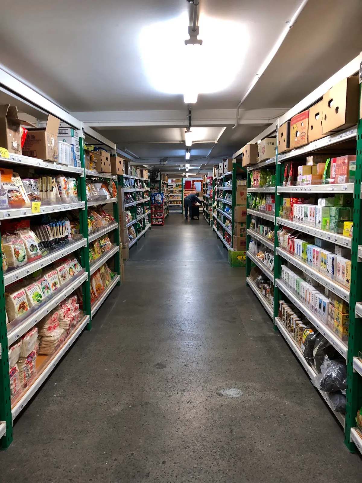 Yan's Supermarket — photo 2