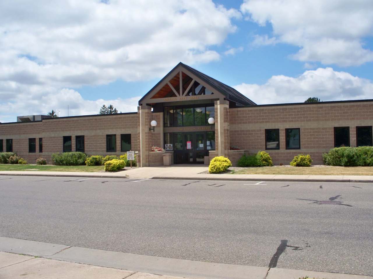 Antigo City Hall — photo 1