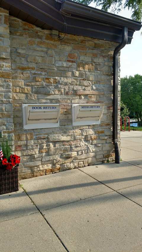 W.J. Niederkorn Library — photo 5